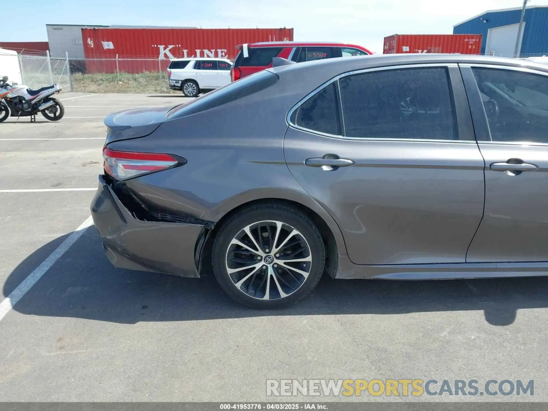 19 fotografías del automóvil dañado 4T1B11HK3KU747018 TOYOTA CAMRY 2019