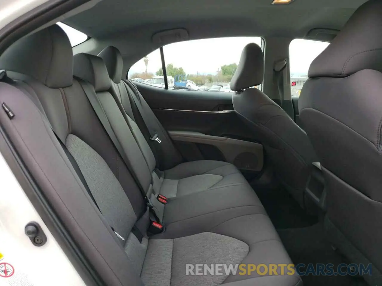 6 fotografías del automóvil dañado 4T1B11HK3KU748721 TOYOTA CAMRY 2019