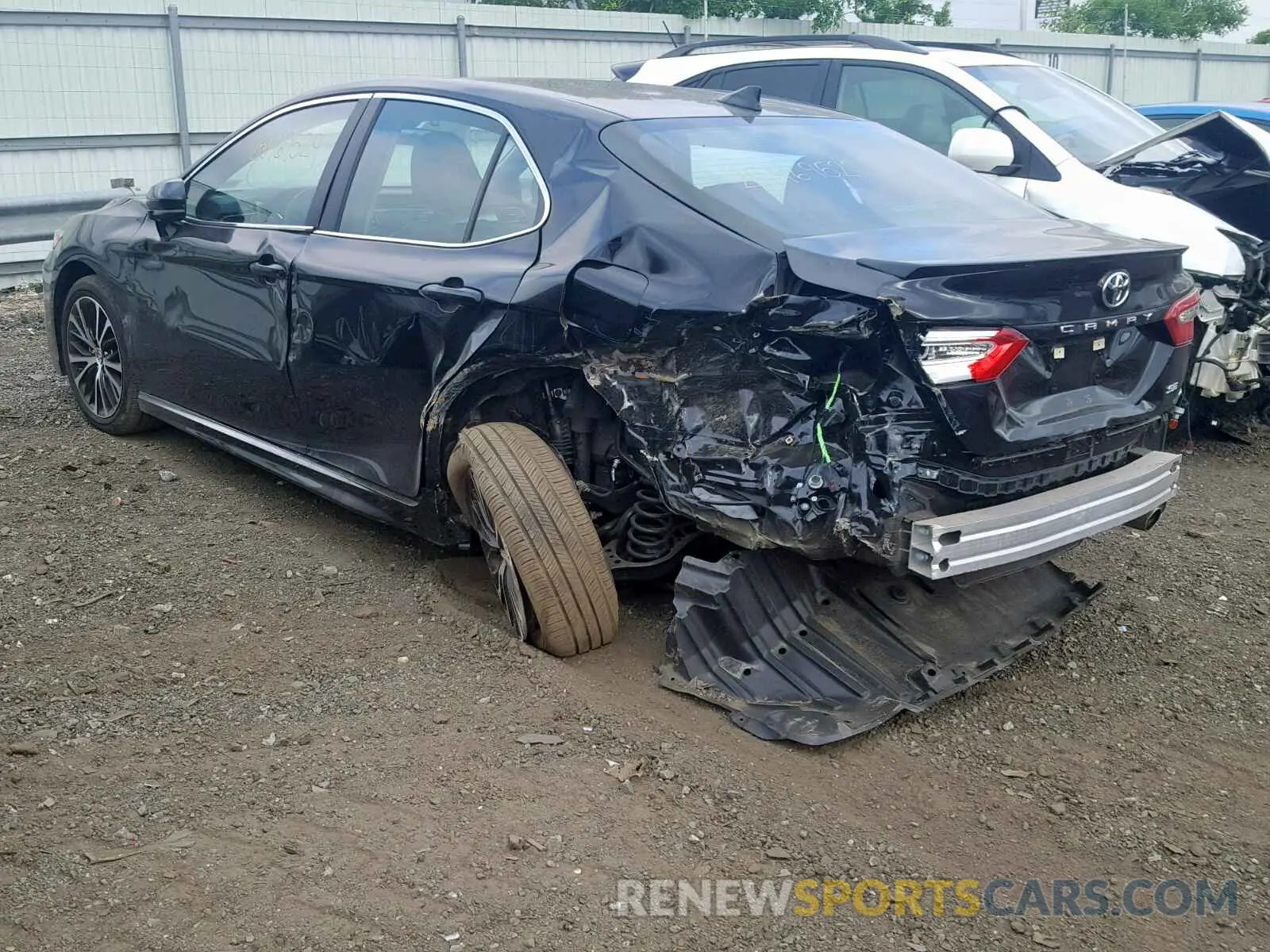 3 fotografías del automóvil dañado 4T1B11HK3KU753336 TOYOTA CAMRY 2019