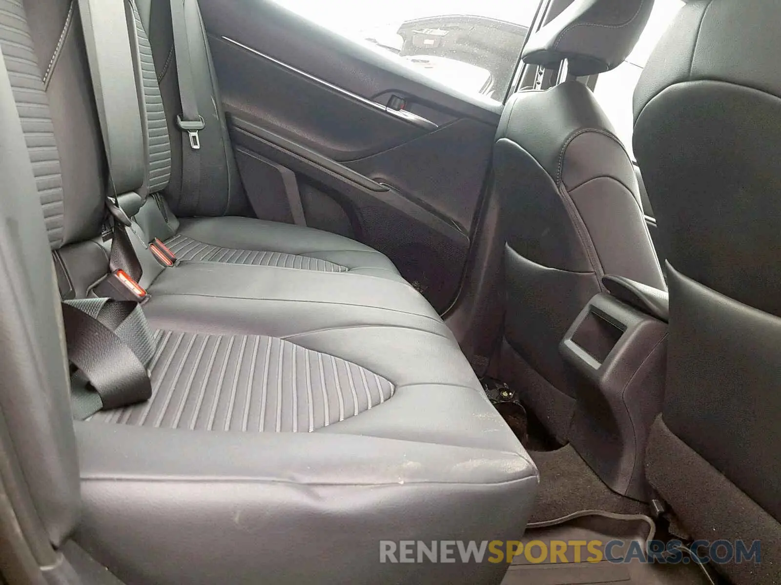 6 fotografías del automóvil dañado 4T1B11HK3KU753336 TOYOTA CAMRY 2019