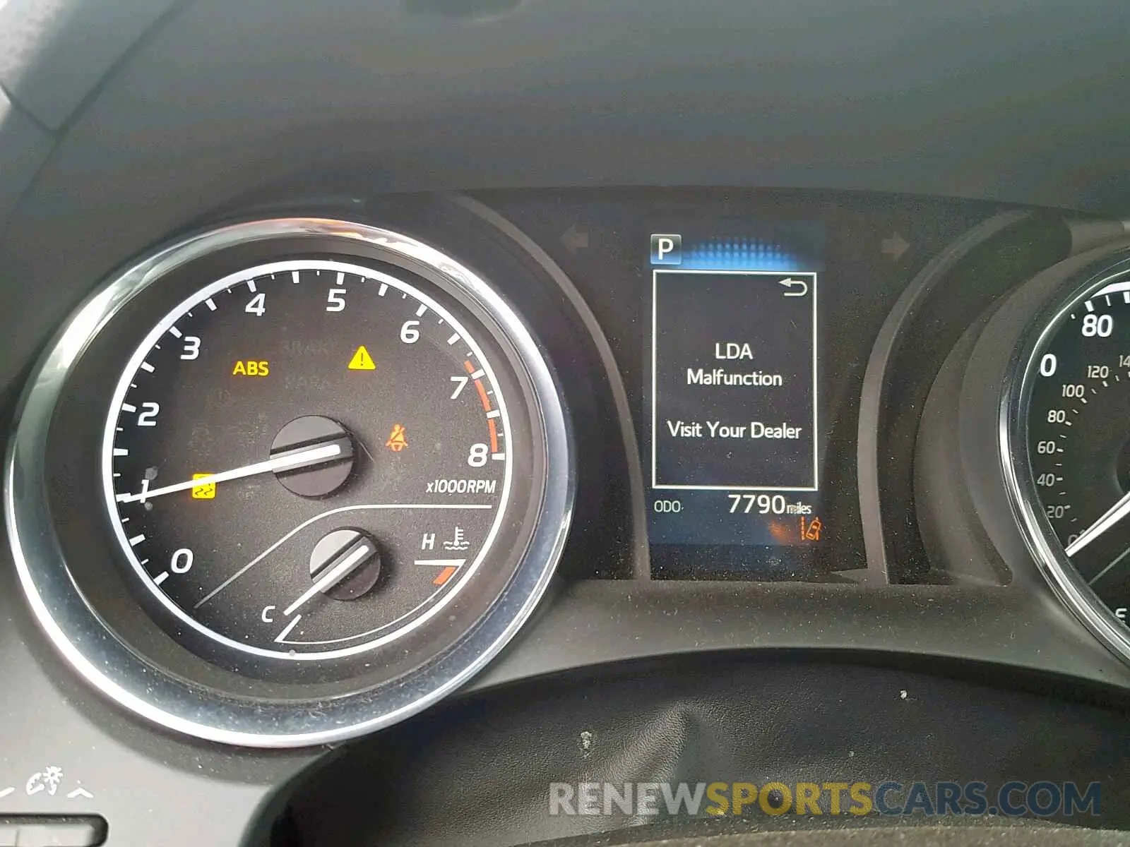 8 fotografías del automóvil dañado 4T1B11HK3KU753336 TOYOTA CAMRY 2019