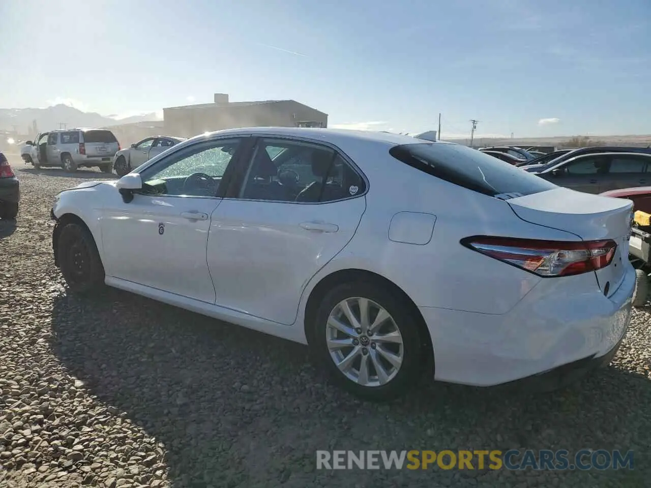 2 fotografías del automóvil dañado 4T1B11HK3KU759069 TOYOTA CAMRY 2019