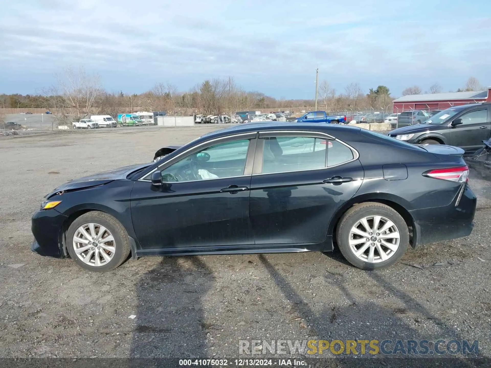 14 fotografías del automóvil dañado 4T1B11HK3KU764255 TOYOTA CAMRY 2019