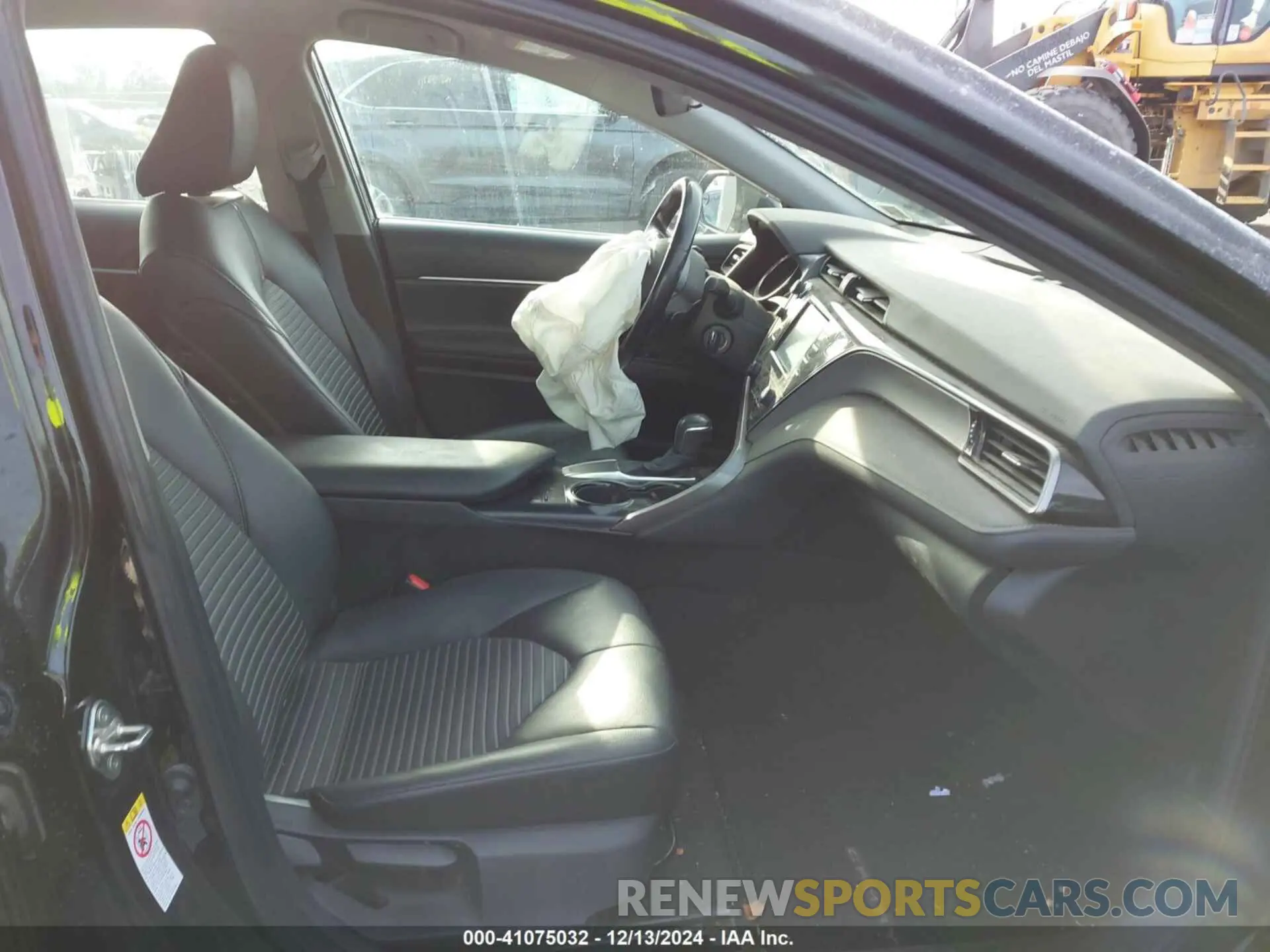 5 fotografías del automóvil dañado 4T1B11HK3KU764255 TOYOTA CAMRY 2019