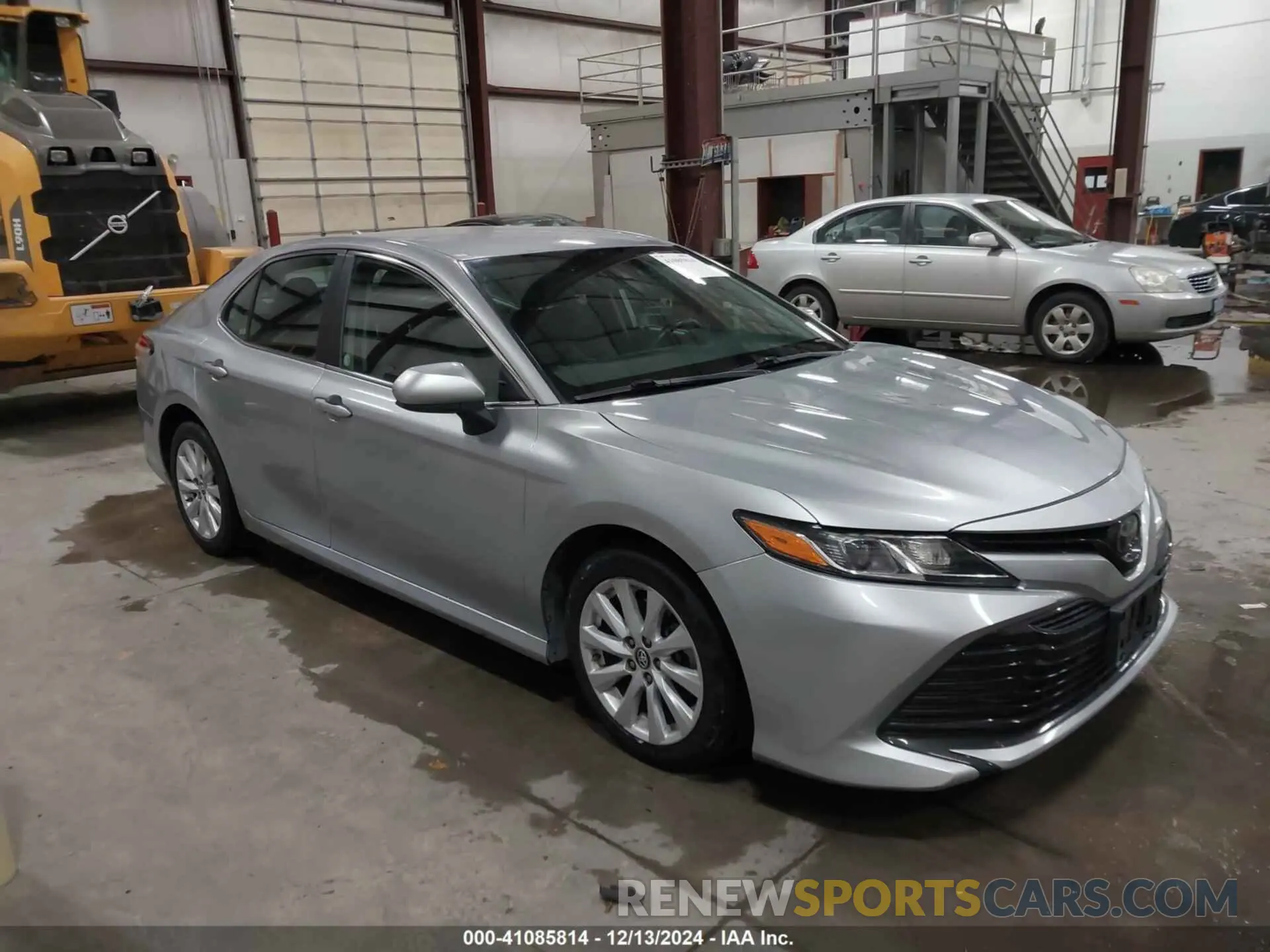 1 fotografías del automóvil dañado 4T1B11HK3KU771268 TOYOTA CAMRY 2019