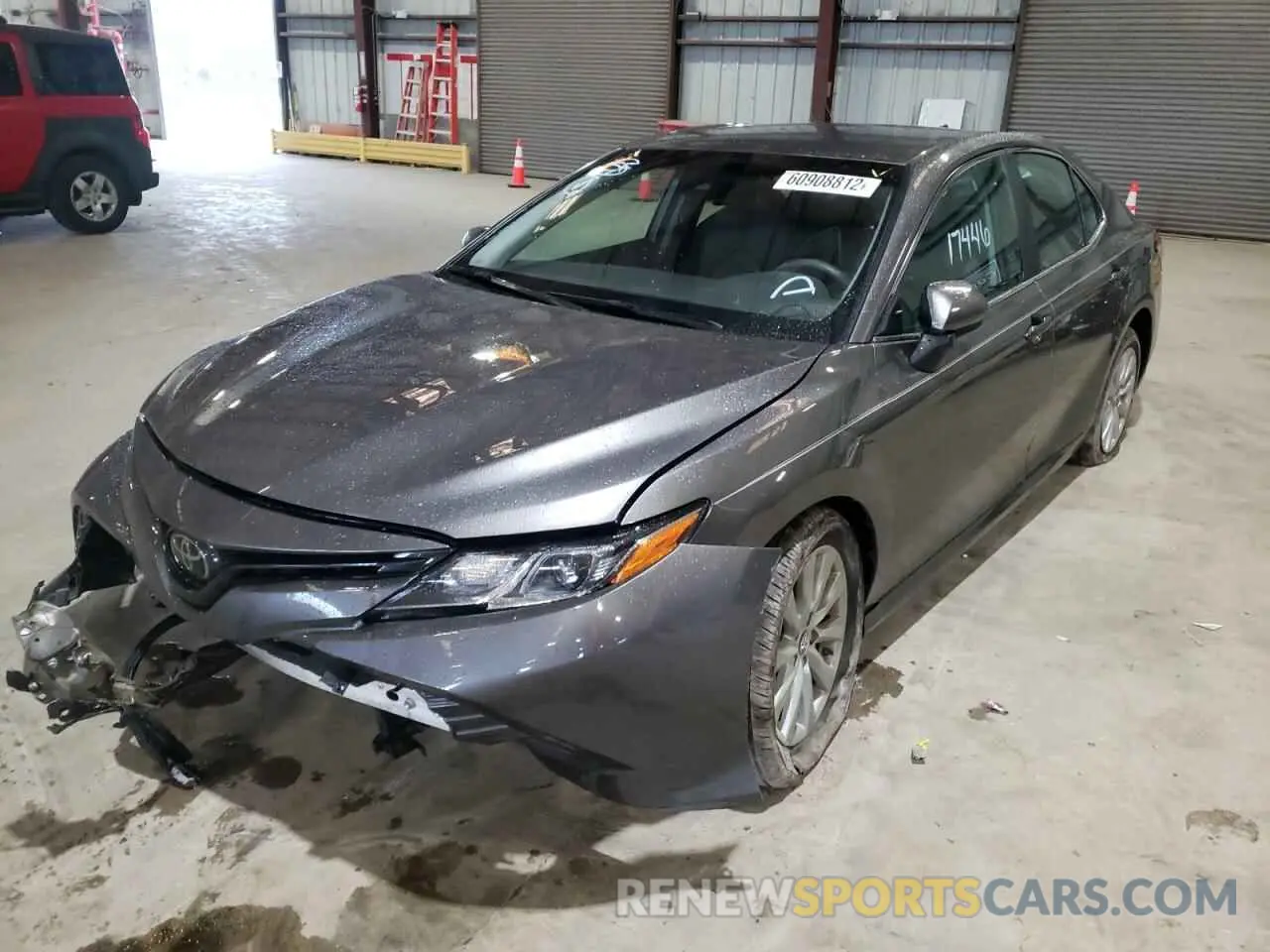 2 fotografías del automóvil dañado 4T1B11HK3KU781797 TOYOTA CAMRY 2019