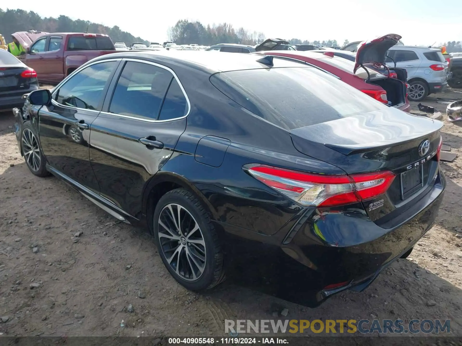 3 fotografías del automóvil dañado 4T1B11HK3KU783484 TOYOTA CAMRY 2019