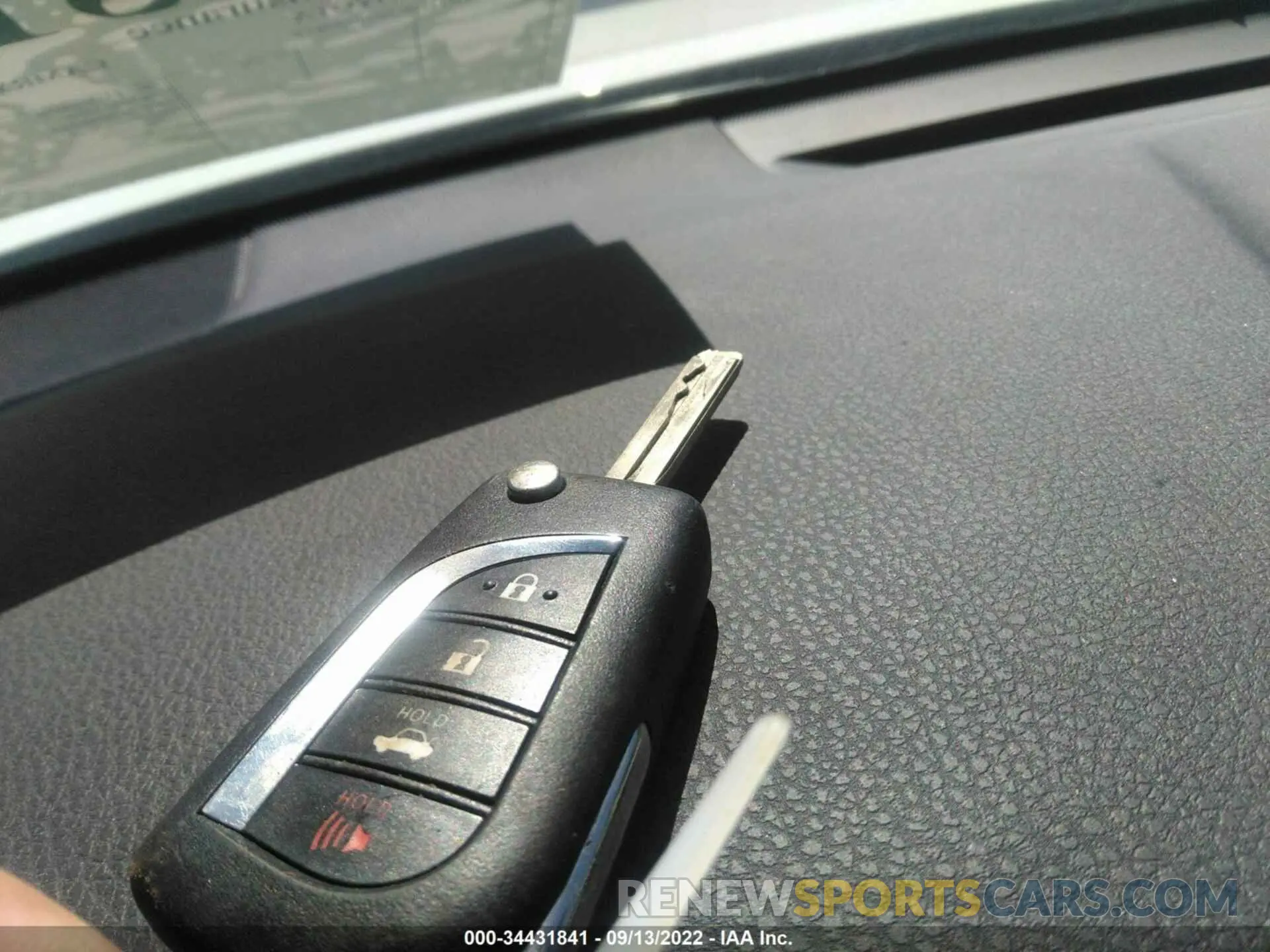 11 fotografías del automóvil dañado 4T1B11HK3KU799877 TOYOTA CAMRY 2019
