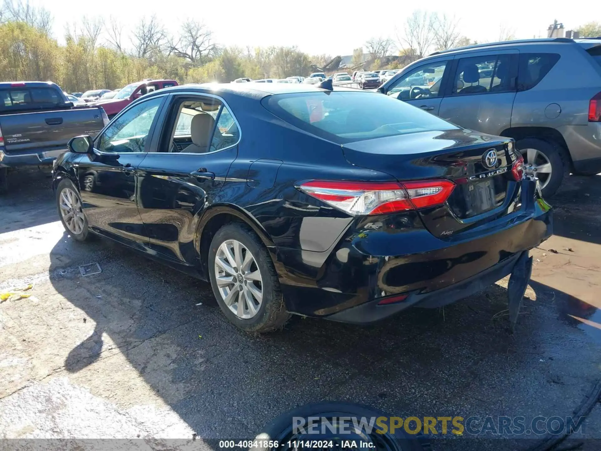 3 fotografías del automóvil dañado 4T1B11HK3KU802258 TOYOTA CAMRY 2019