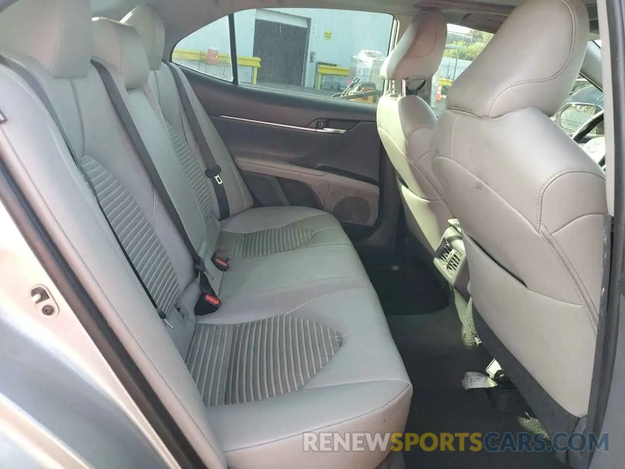 10 fotografías del automóvil dañado 4T1B11HK3KU811123 TOYOTA CAMRY 2019