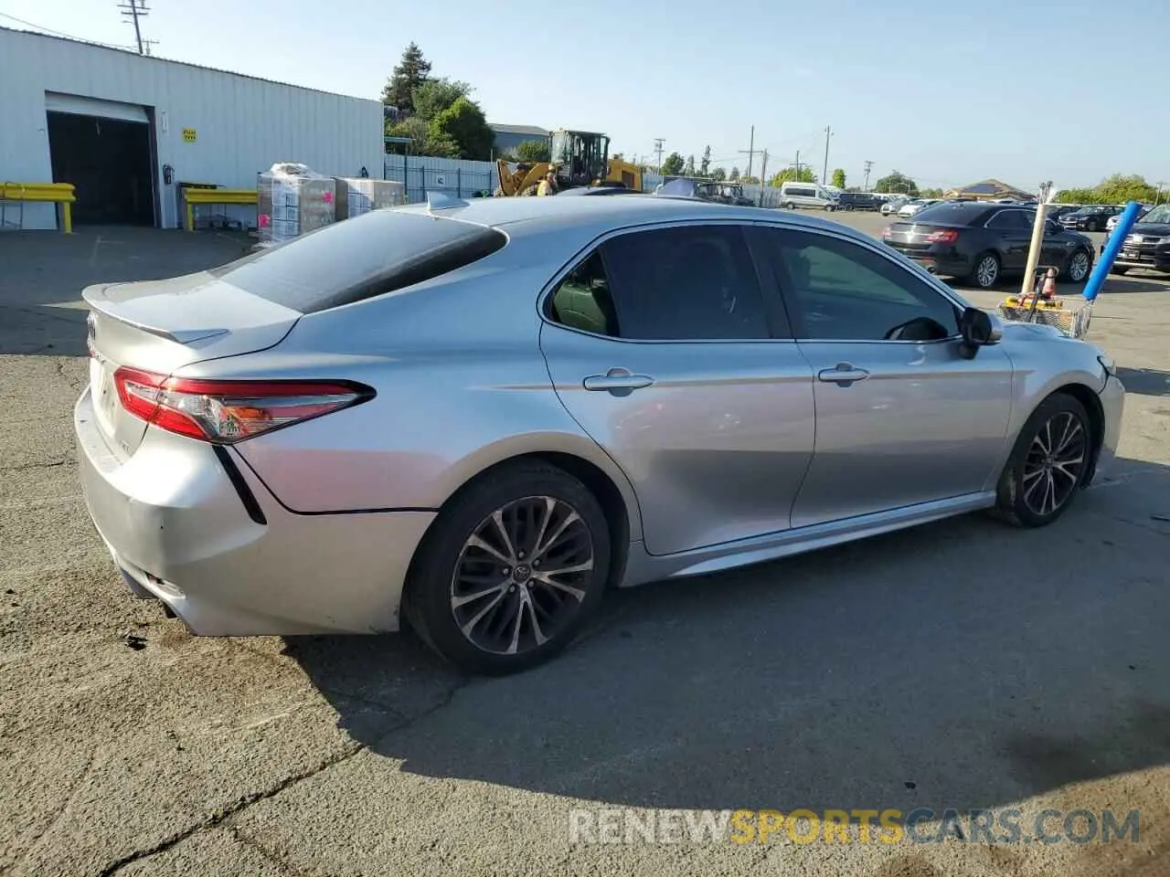3 fotografías del automóvil dañado 4T1B11HK3KU811123 TOYOTA CAMRY 2019