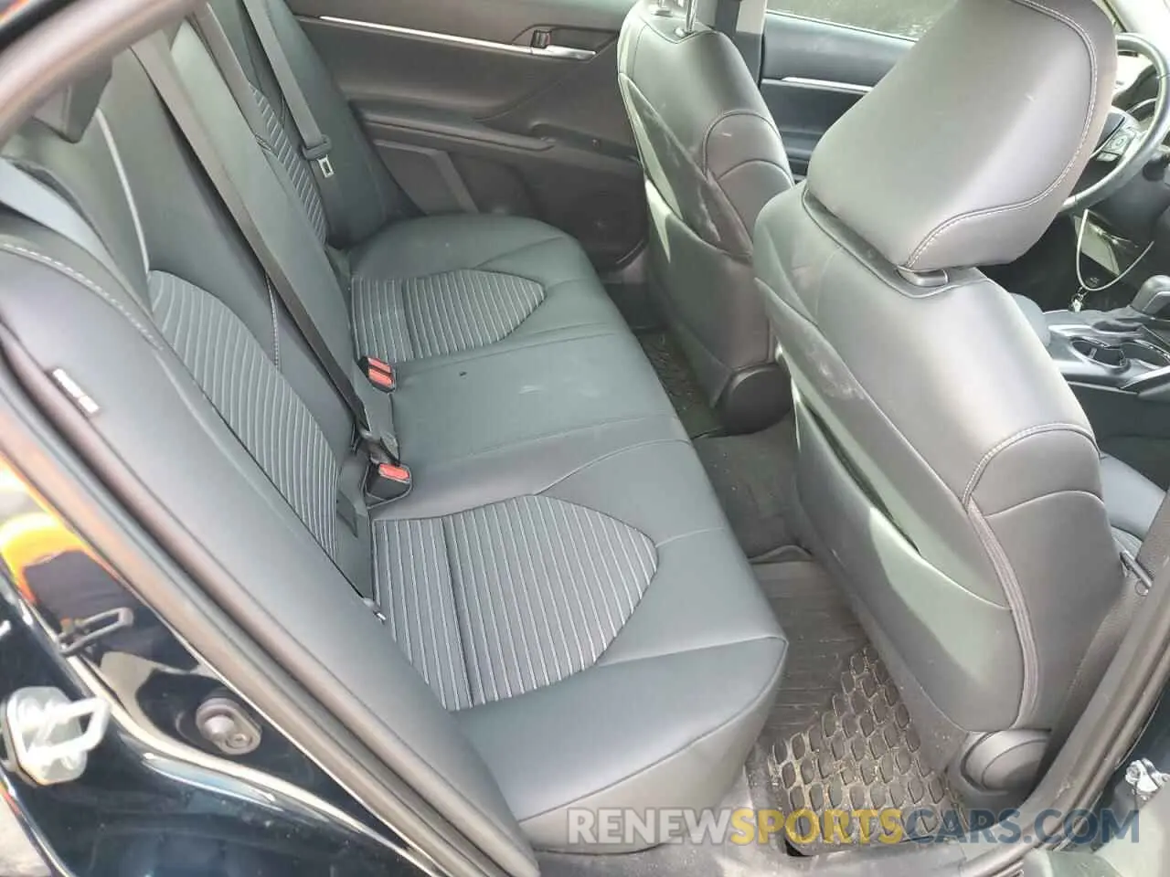 10 fotografías del automóvil dañado 4T1B11HK3KU822509 TOYOTA CAMRY 2019