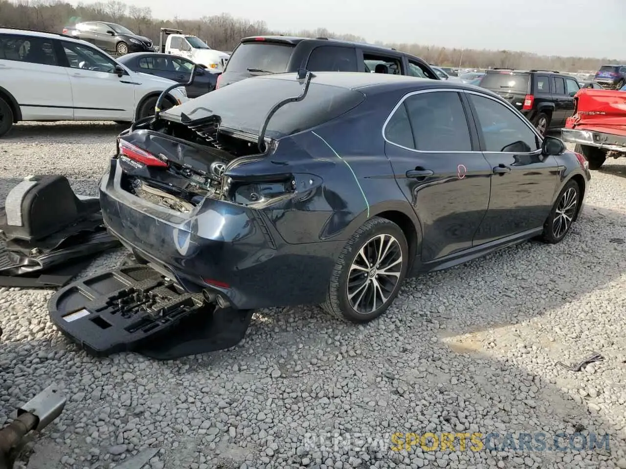 3 fotografías del automóvil dañado 4T1B11HK3KU822509 TOYOTA CAMRY 2019