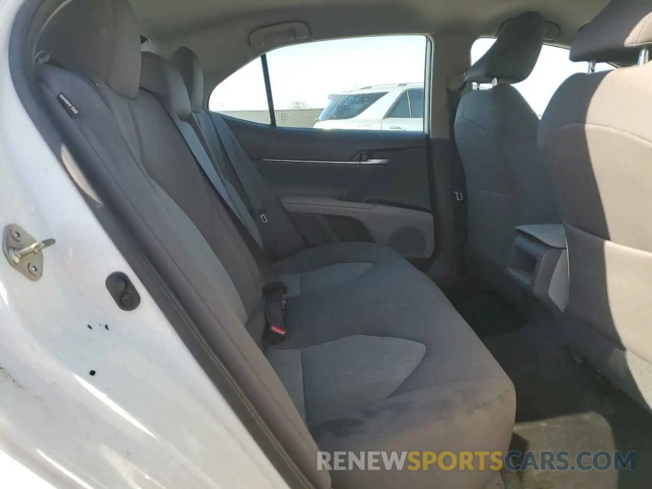 10 fotografías del automóvil dañado 4T1B11HK3KU824602 TOYOTA CAMRY 2019