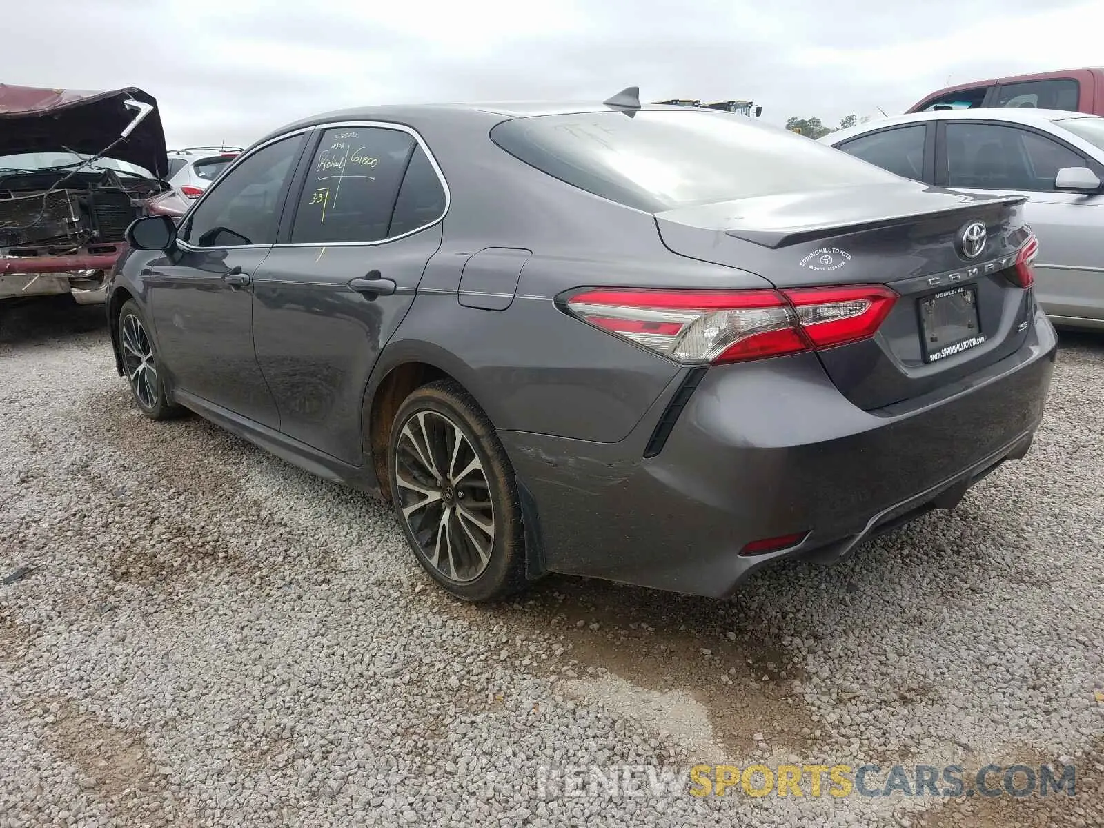 3 fotografías del automóvil dañado 4T1B11HK3KU826074 TOYOTA CAMRY 2019