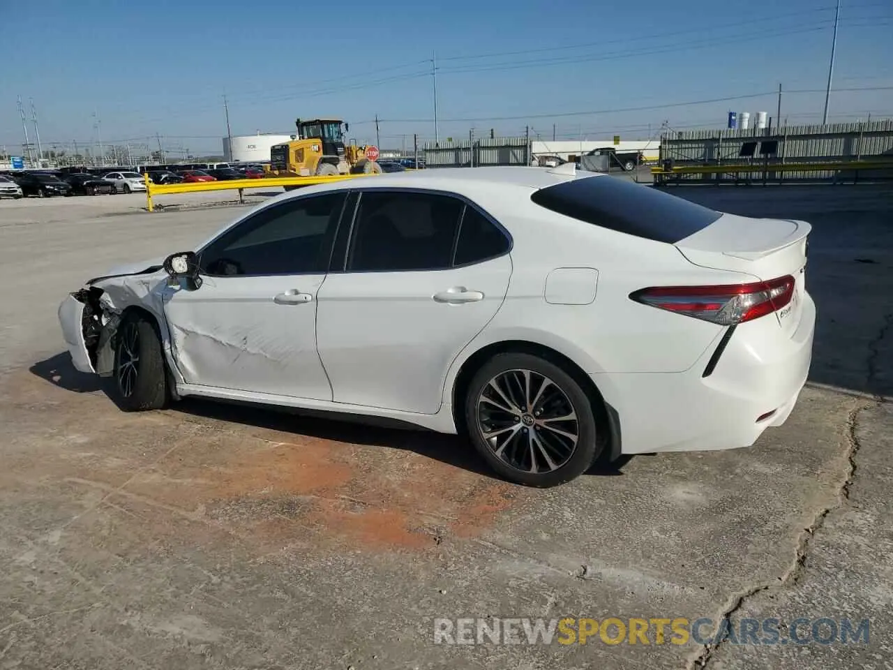 2 fotografías del automóvil dañado 4T1B11HK3KU832439 TOYOTA CAMRY 2019