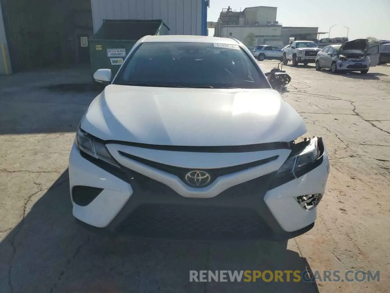 5 fotografías del automóvil dañado 4T1B11HK3KU832439 TOYOTA CAMRY 2019