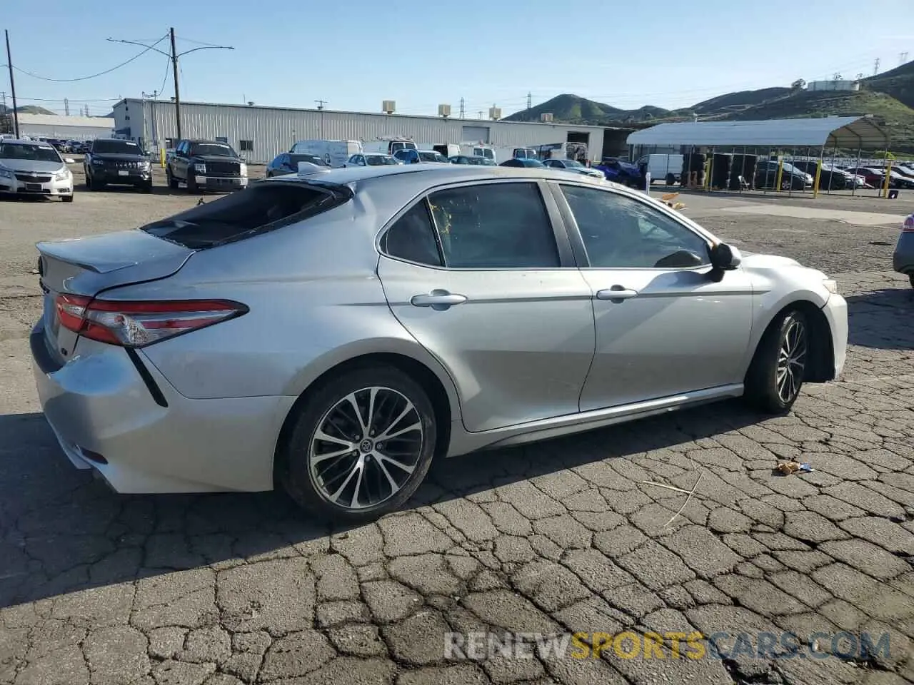 3 fotografías del automóvil dañado 4T1B11HK3KU834322 TOYOTA CAMRY 2019