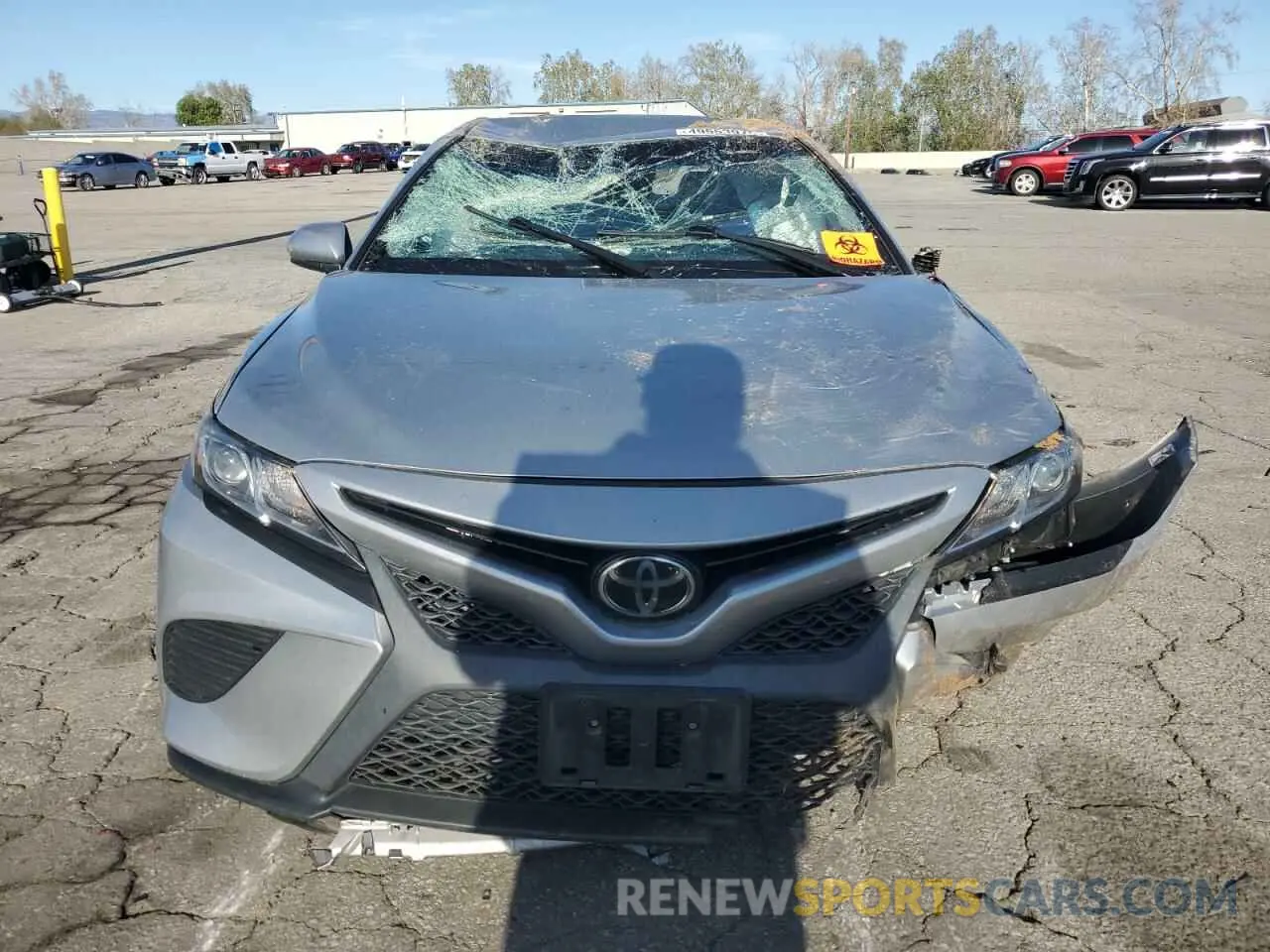 5 fotografías del automóvil dañado 4T1B11HK3KU834322 TOYOTA CAMRY 2019