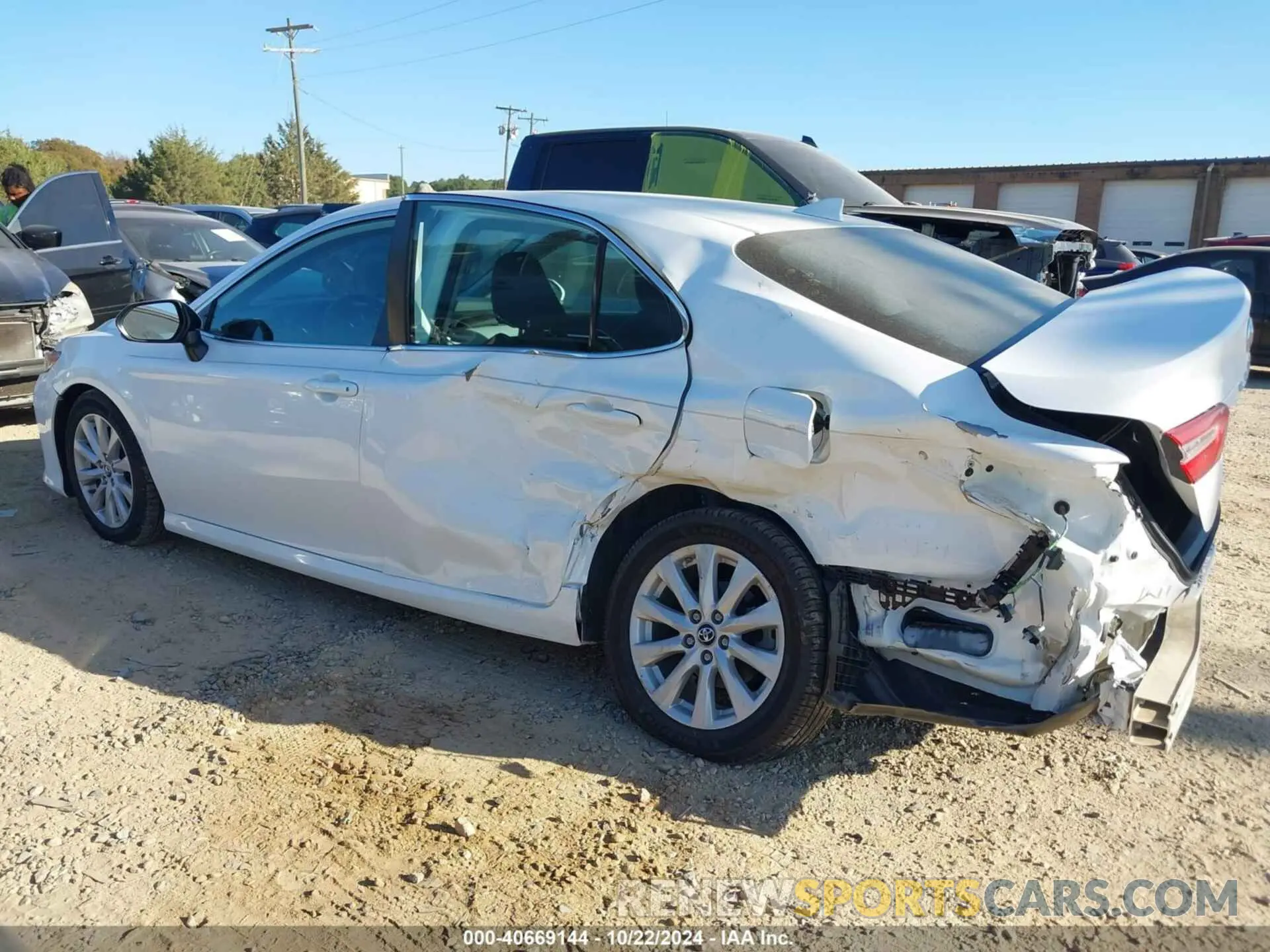 15 fotografías del automóvil dañado 4T1B11HK3KU847457 TOYOTA CAMRY 2019