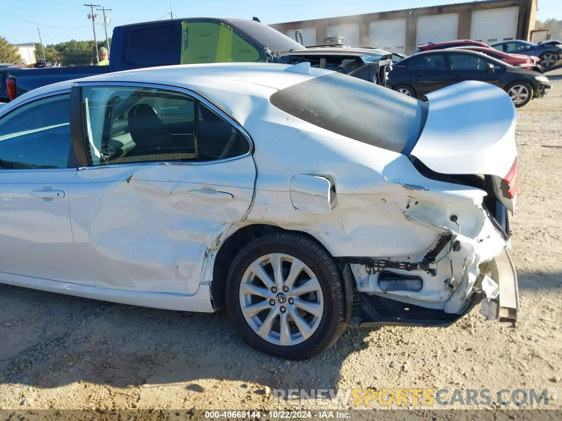 22 fotografías del automóvil dañado 4T1B11HK3KU847457 TOYOTA CAMRY 2019