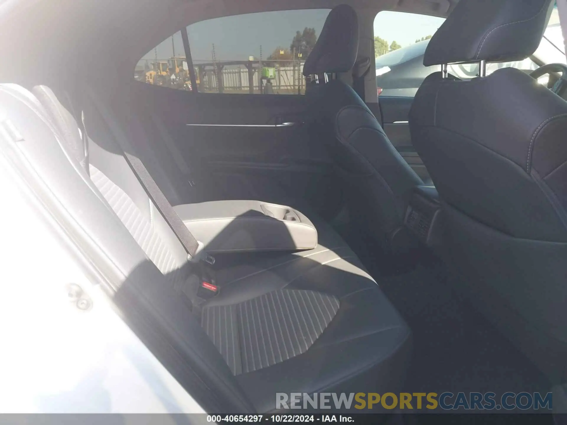 8 fotografías del automóvil dañado 4T1B11HK3KU848348 TOYOTA CAMRY 2019