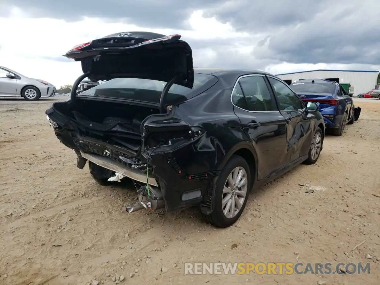 4 fotografías del automóvil dañado 4T1B11HK3KU854201 TOYOTA CAMRY 2019