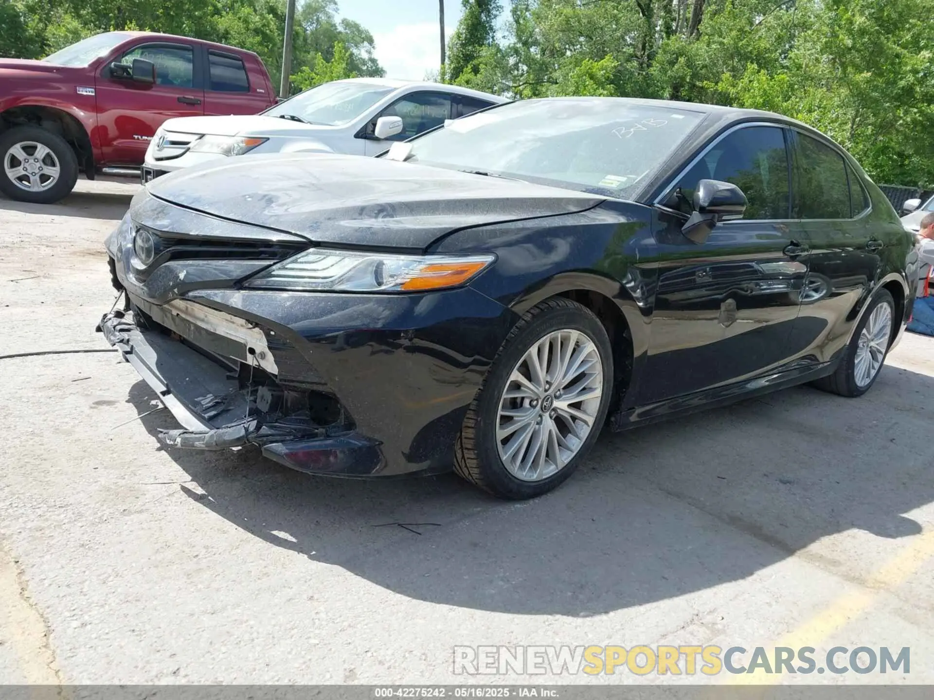 2 fotografías del automóvil dañado 4T1B11HK4KU159810 TOYOTA CAMRY 2019