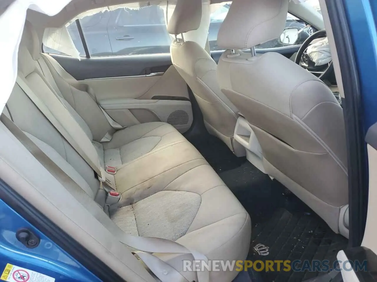 10 fotografías del automóvil dañado 4T1B11HK4KU165008 TOYOTA CAMRY 2019
