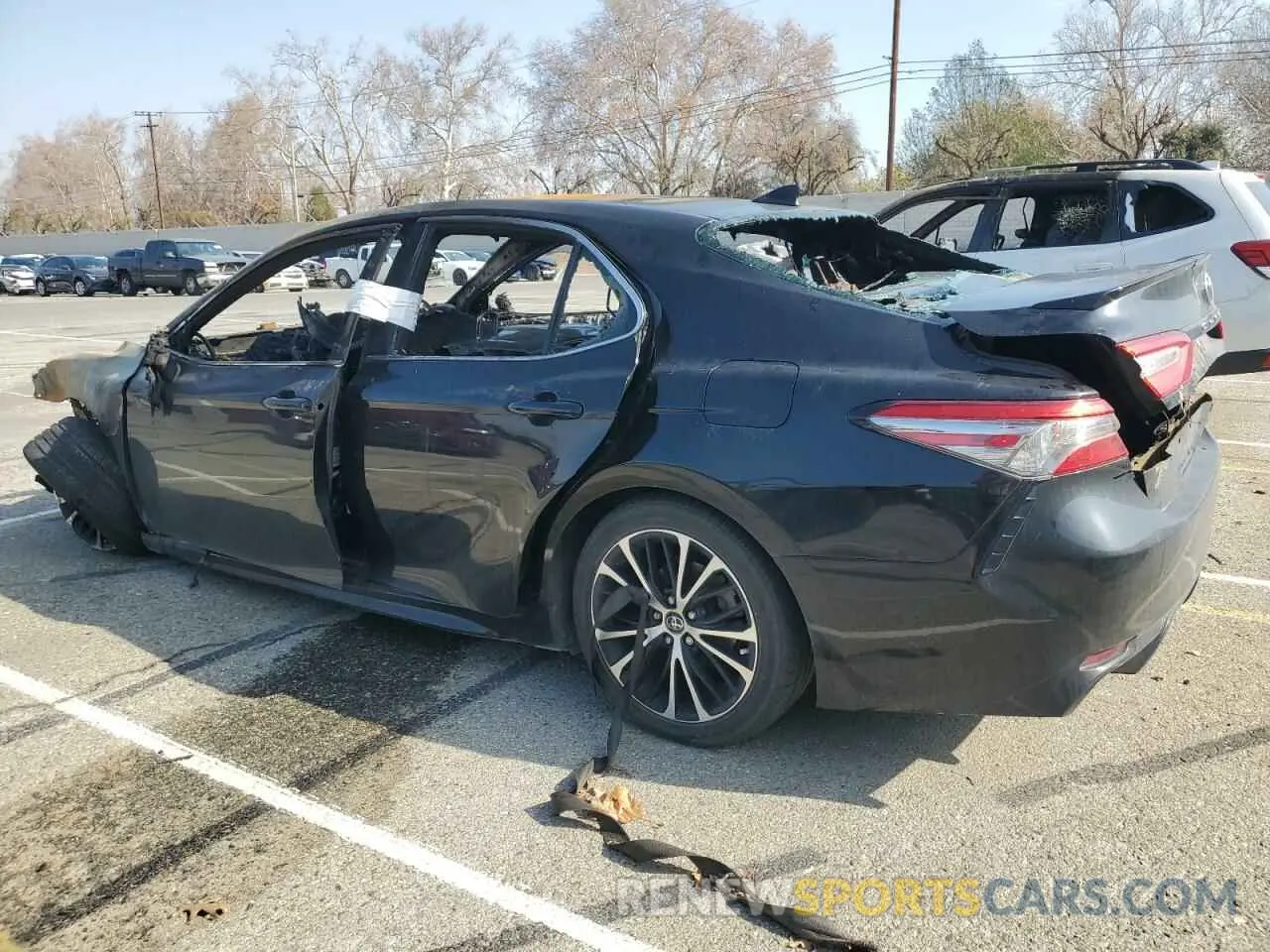 2 fotografías del automóvil dañado 4T1B11HK4KU174307 TOYOTA CAMRY 2019