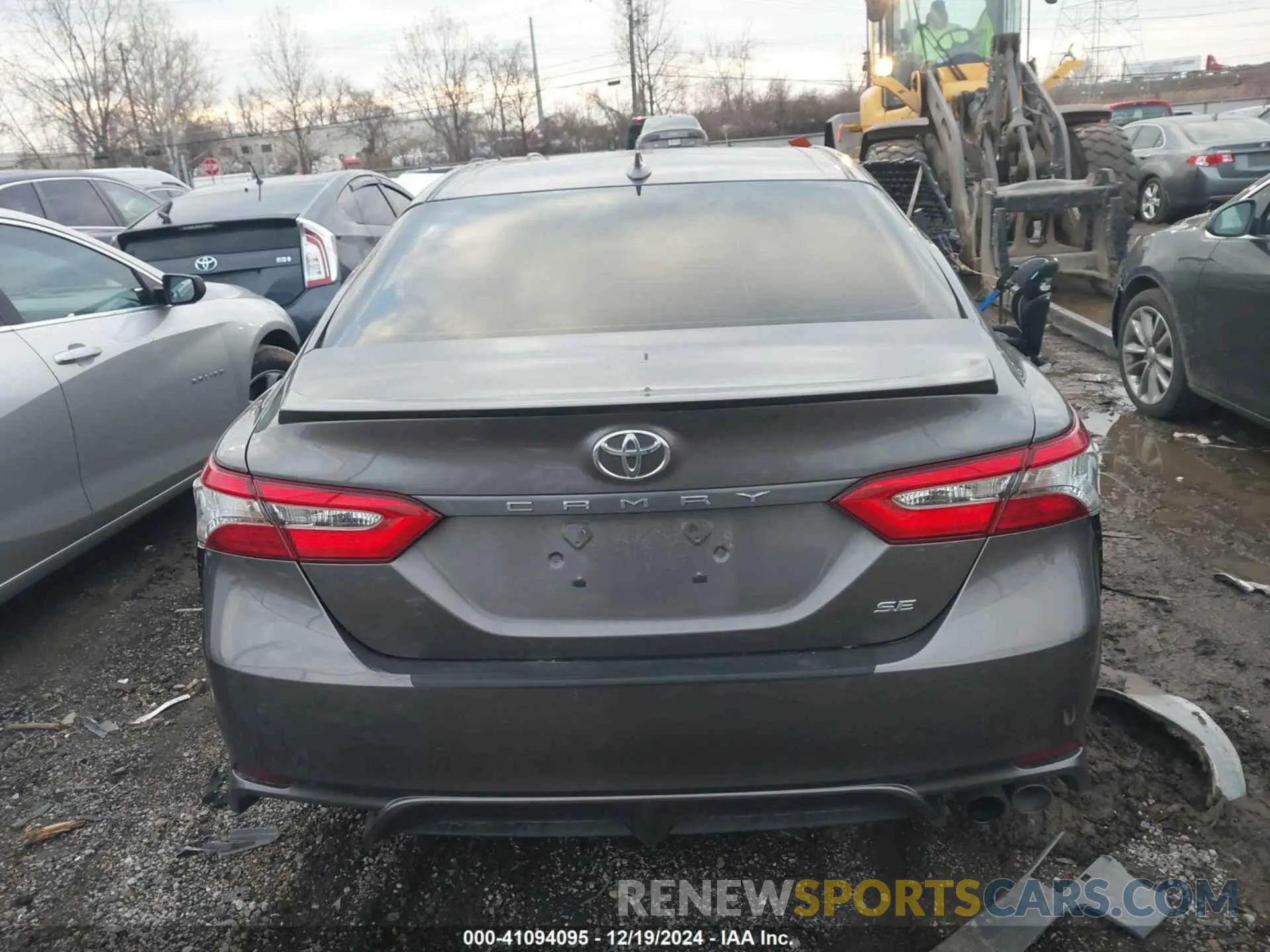 16 fotografías del automóvil dañado 4T1B11HK4KU180561 TOYOTA CAMRY 2019