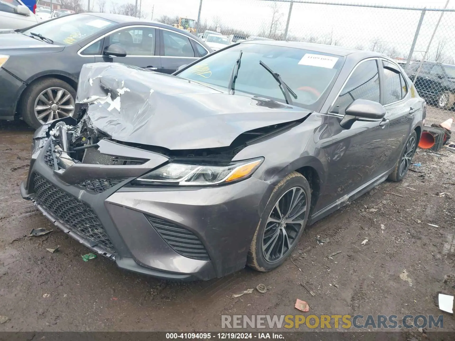 2 fotografías del automóvil dañado 4T1B11HK4KU180561 TOYOTA CAMRY 2019
