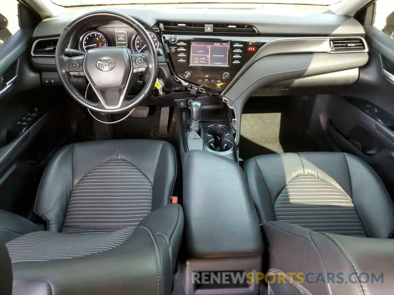8 fotografías del automóvil dañado 4T1B11HK4KU197067 TOYOTA CAMRY 2019