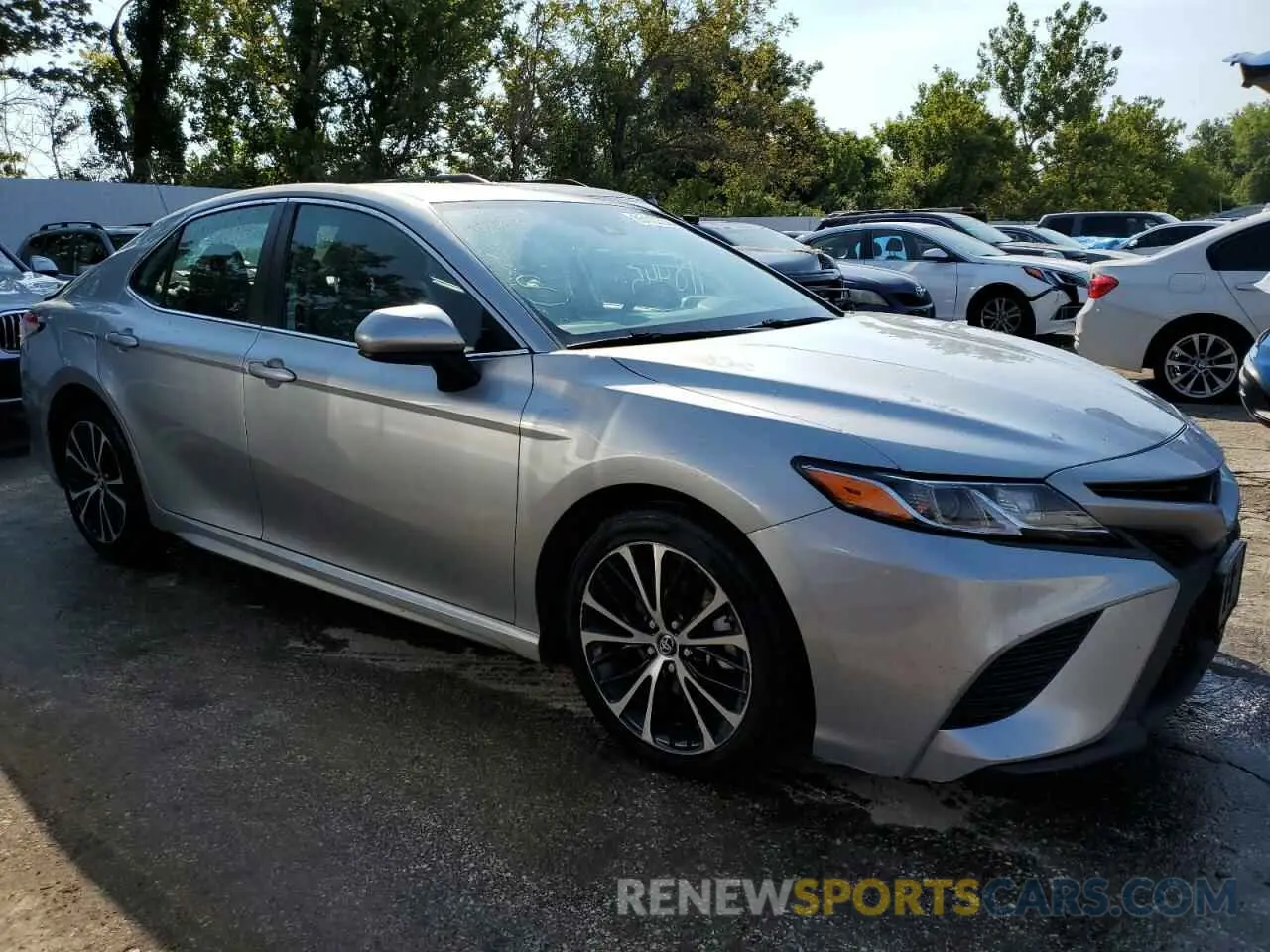 4 fotografías del automóvil dañado 4T1B11HK4KU206611 TOYOTA CAMRY 2019