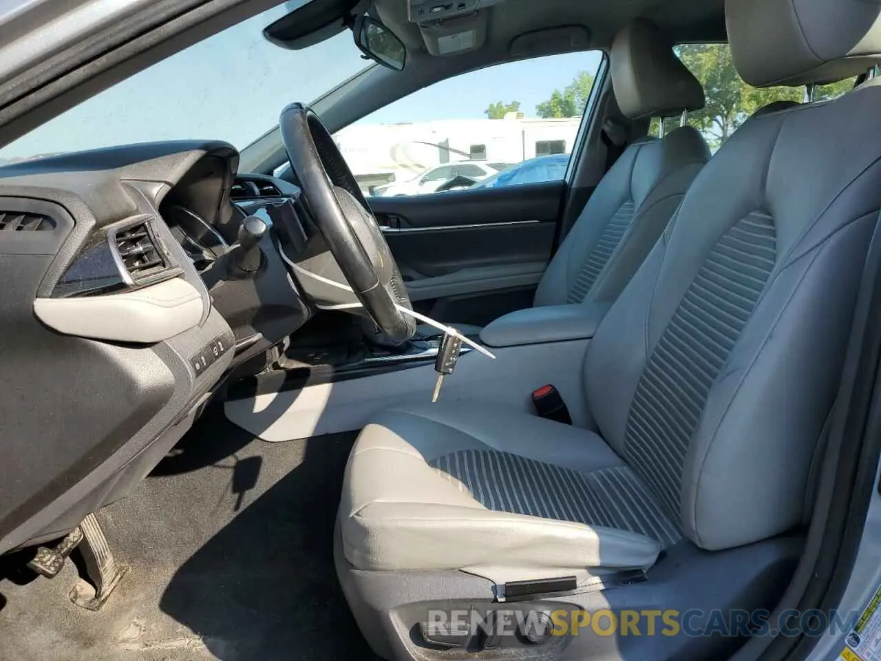 7 fotografías del automóvil dañado 4T1B11HK4KU206611 TOYOTA CAMRY 2019