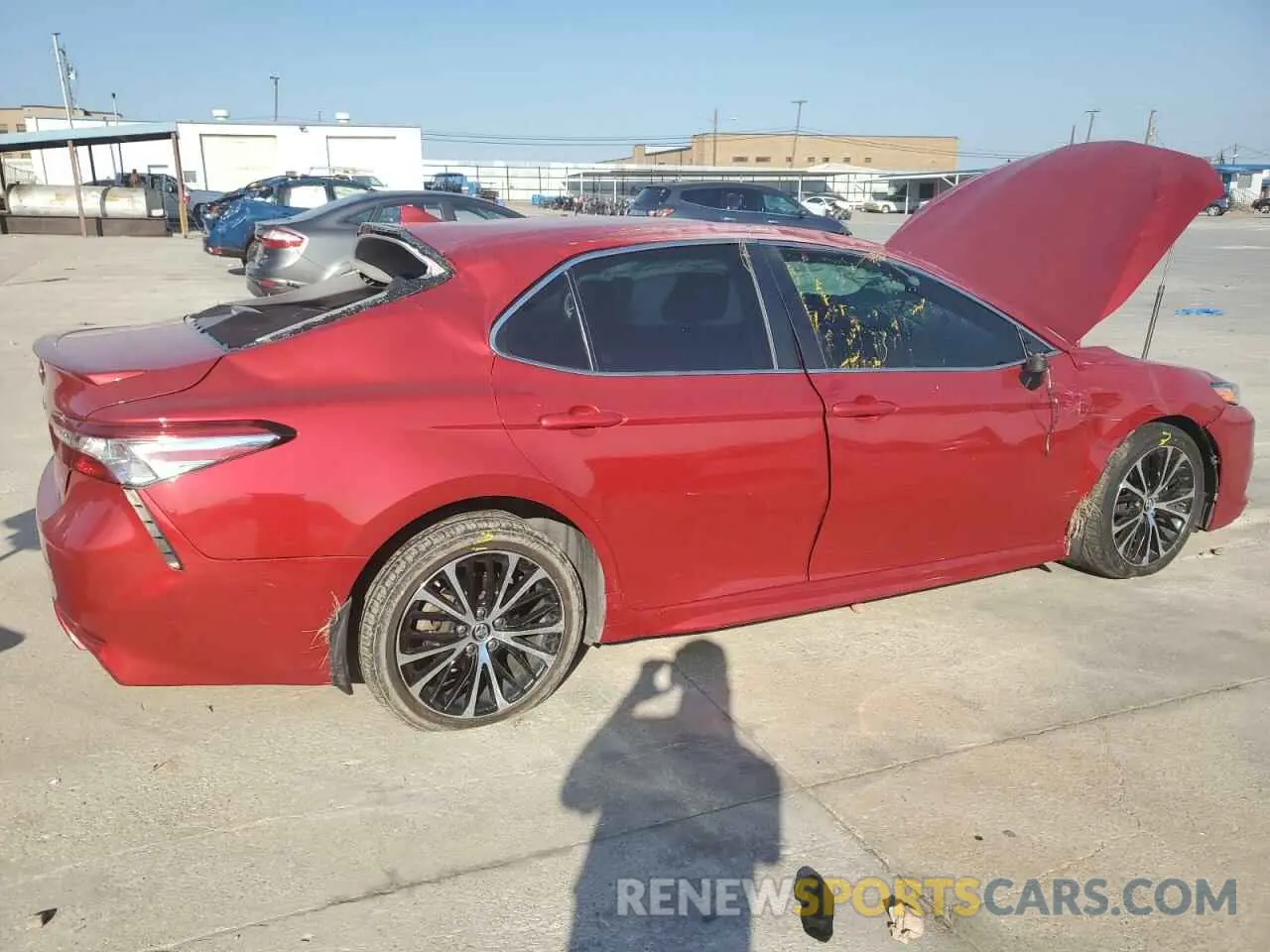 3 fotografías del automóvil dañado 4T1B11HK4KU209301 TOYOTA CAMRY 2019