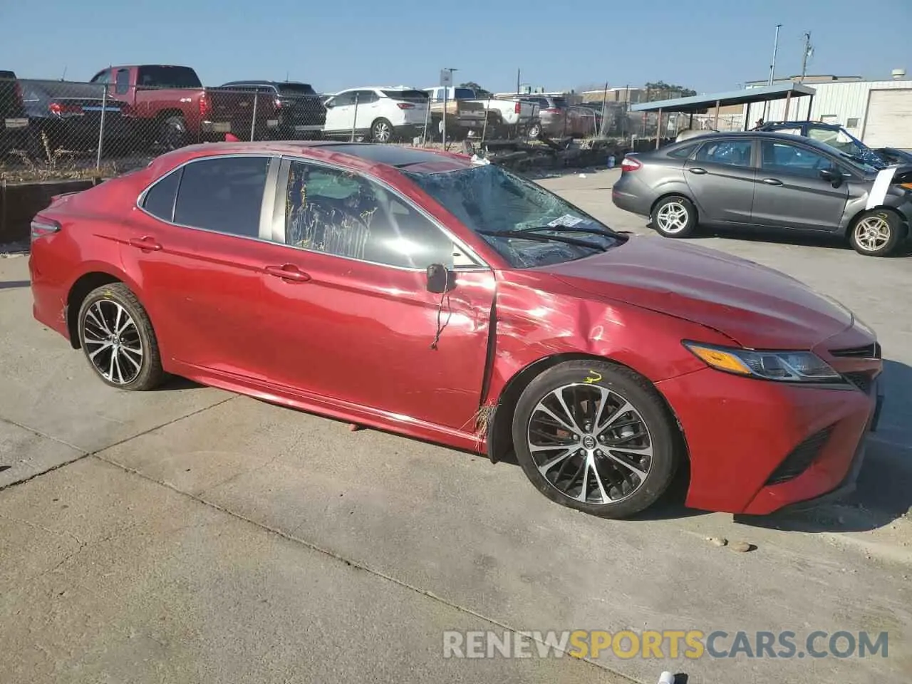 4 fotografías del automóvil dañado 4T1B11HK4KU209301 TOYOTA CAMRY 2019