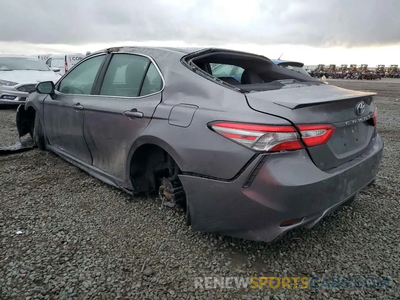 2 fotografías del automóvil dañado 4T1B11HK4KU218774 TOYOTA CAMRY 2019