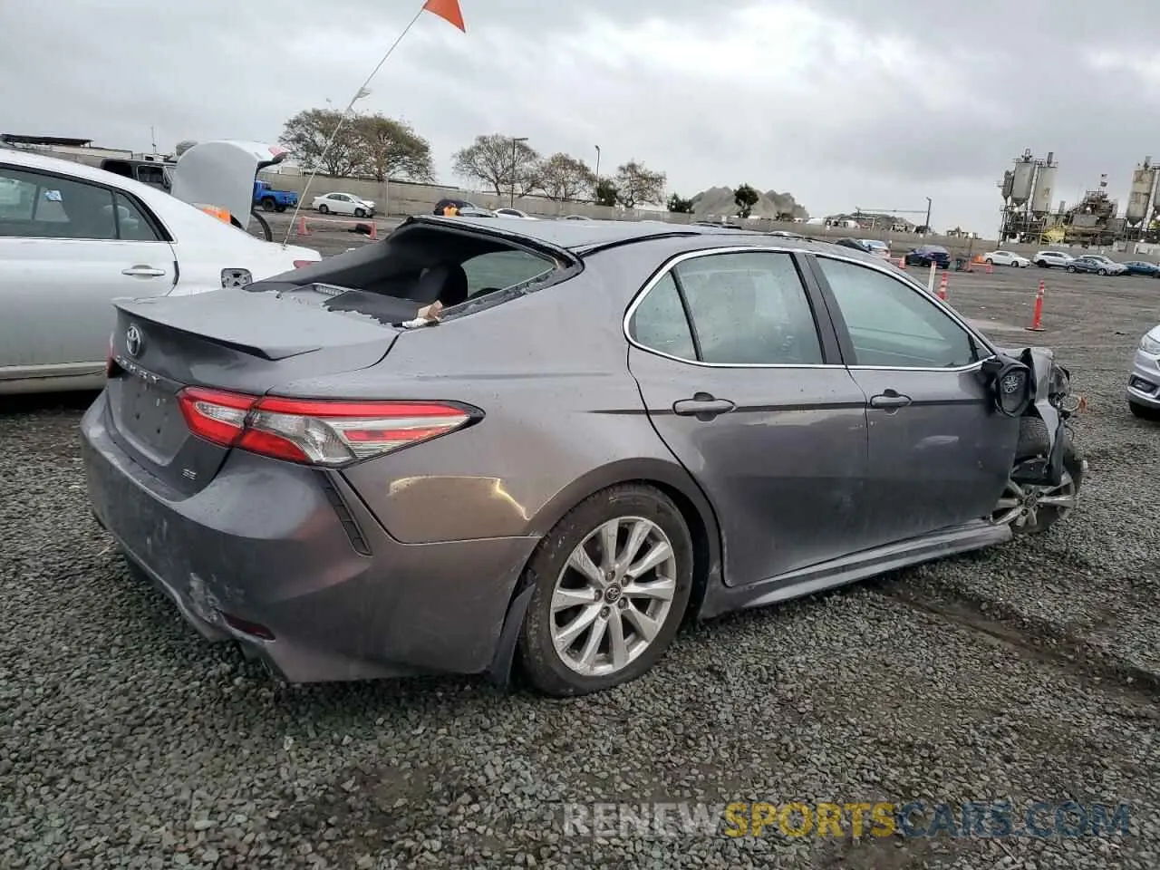 3 fotografías del automóvil dañado 4T1B11HK4KU218774 TOYOTA CAMRY 2019
