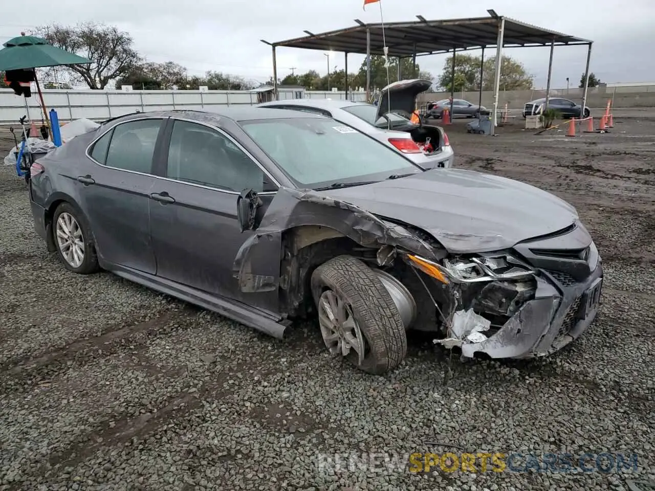 4 fotografías del automóvil dañado 4T1B11HK4KU218774 TOYOTA CAMRY 2019