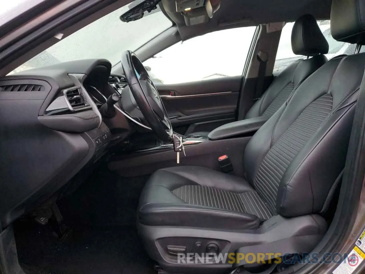 7 fotografías del automóvil dañado 4T1B11HK4KU218774 TOYOTA CAMRY 2019