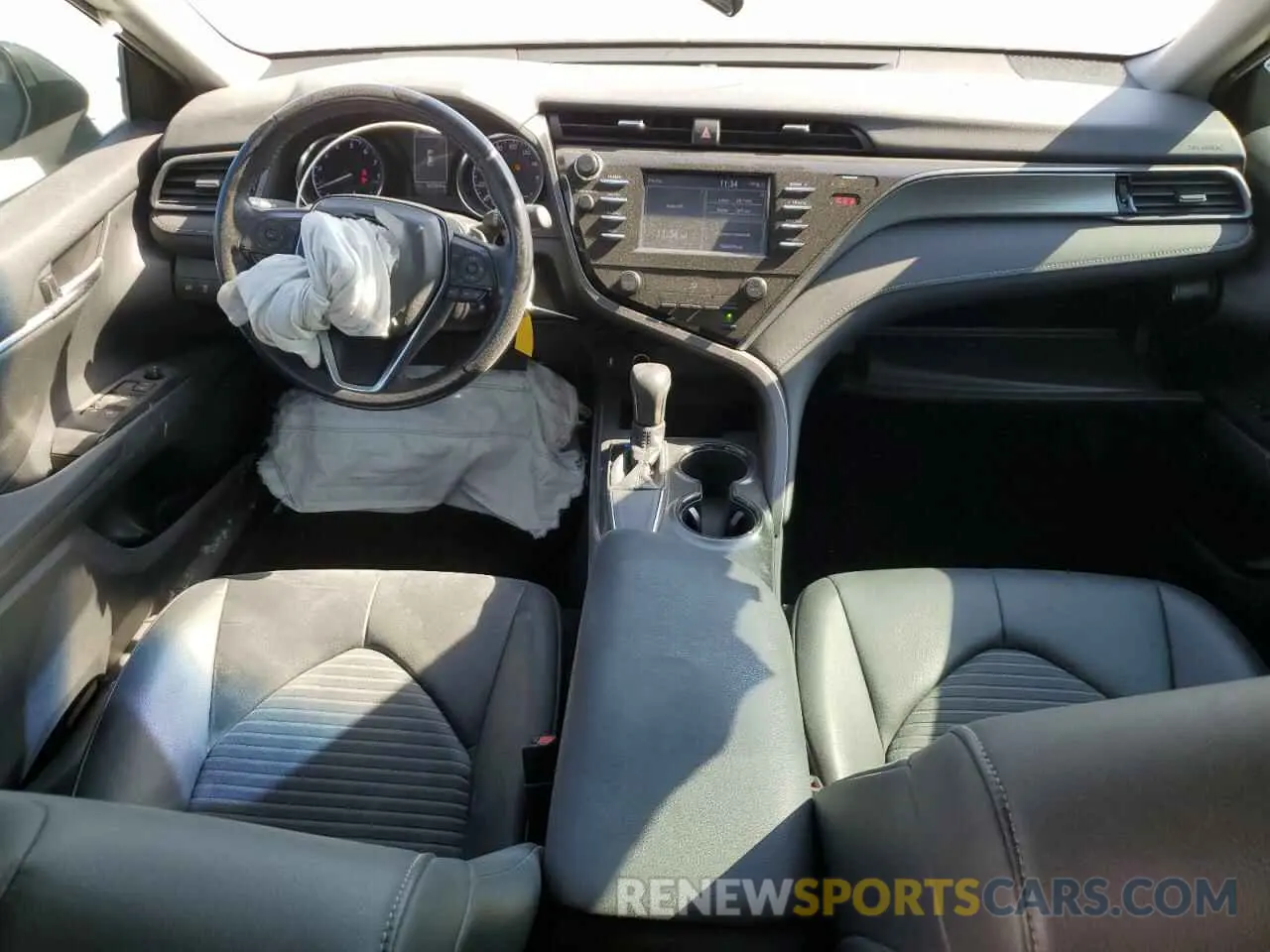 8 fotografías del automóvil dañado 4T1B11HK4KU235669 TOYOTA CAMRY 2019