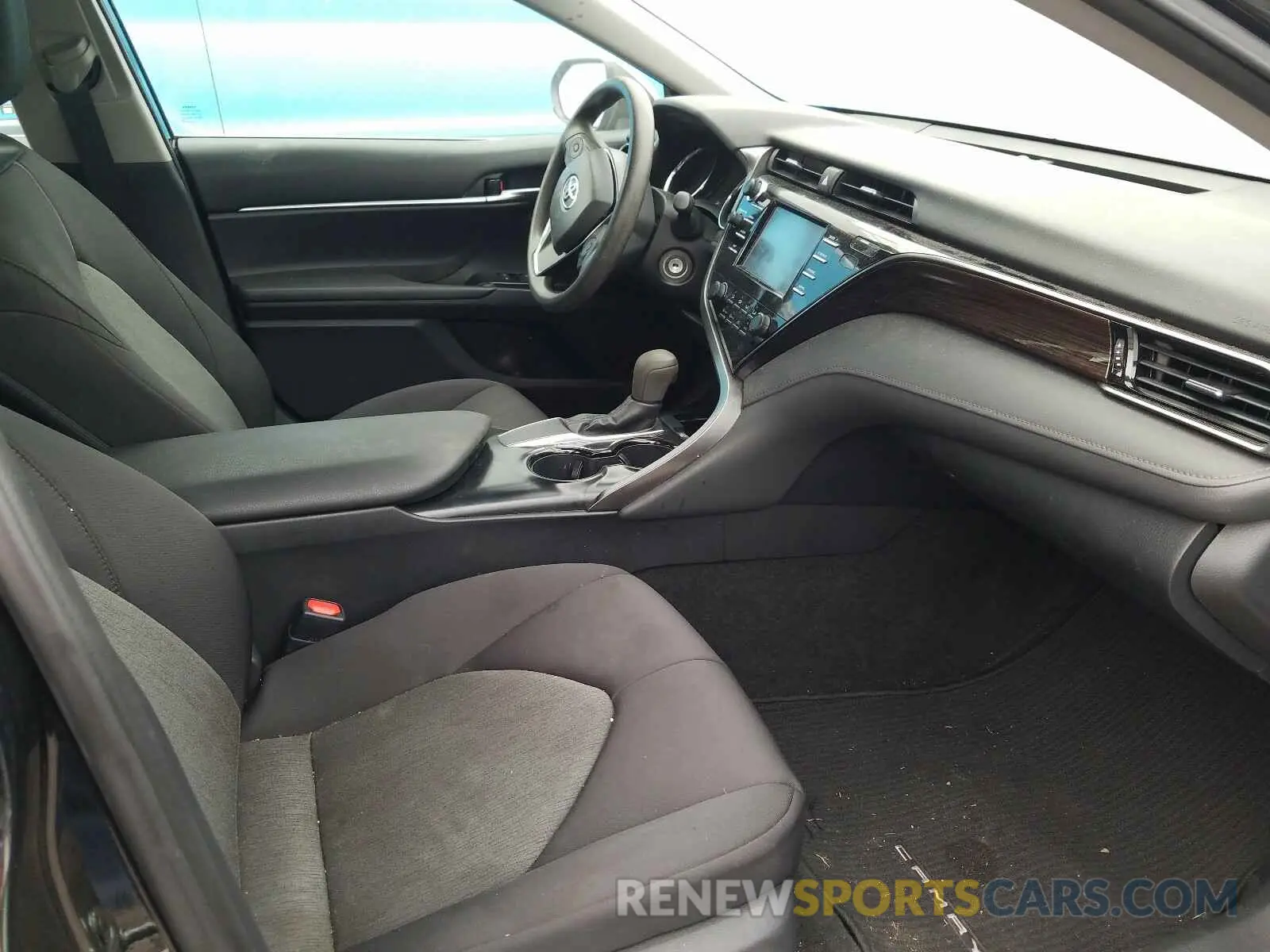 5 fotografías del automóvil dañado 4T1B11HK4KU238264 TOYOTA CAMRY 2019