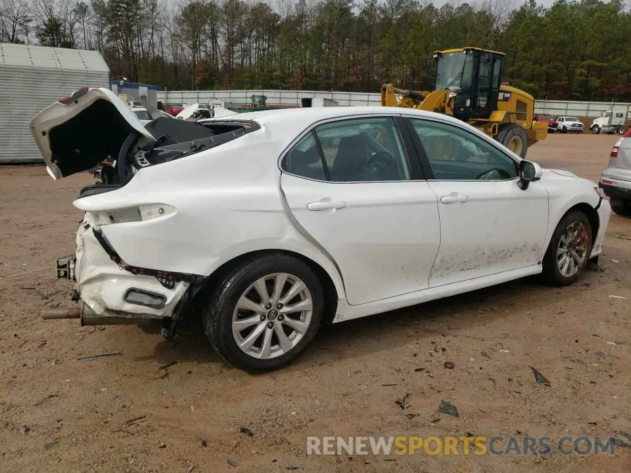 3 fotografías del automóvil dañado 4T1B11HK4KU241584 TOYOTA CAMRY 2019