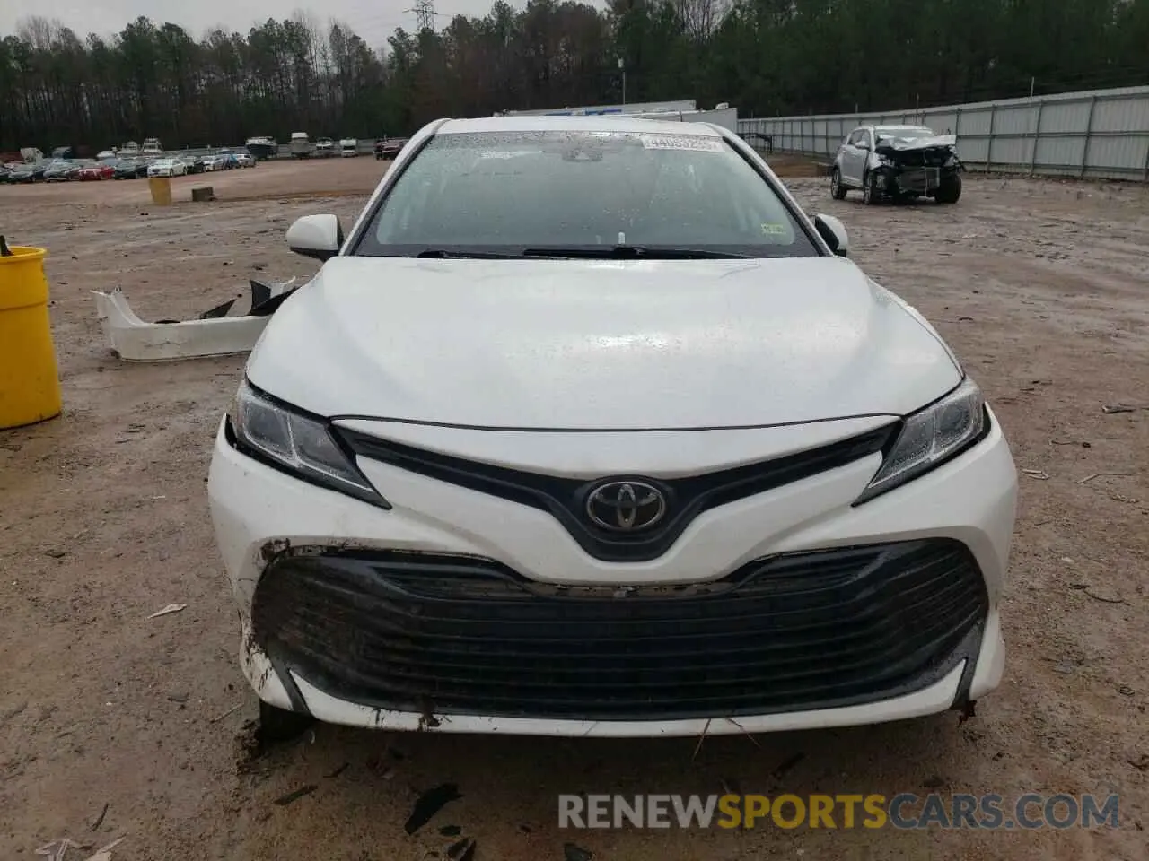 5 fotografías del automóvil dañado 4T1B11HK4KU241584 TOYOTA CAMRY 2019