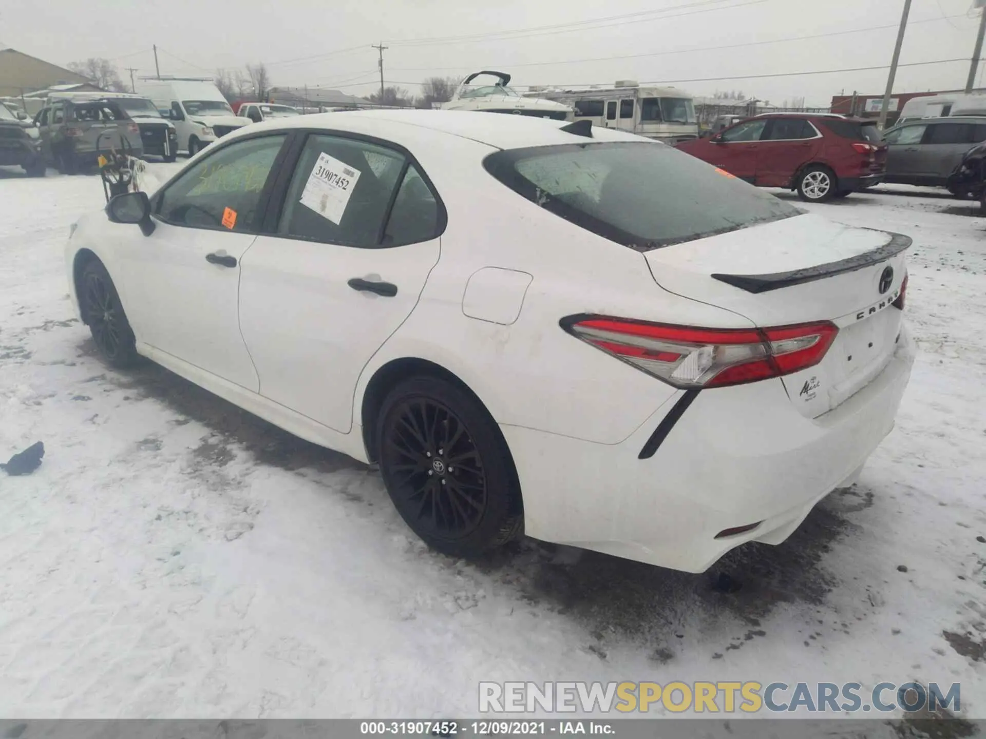 3 fotografías del automóvil dañado 4T1B11HK4KU251368 TOYOTA CAMRY 2019