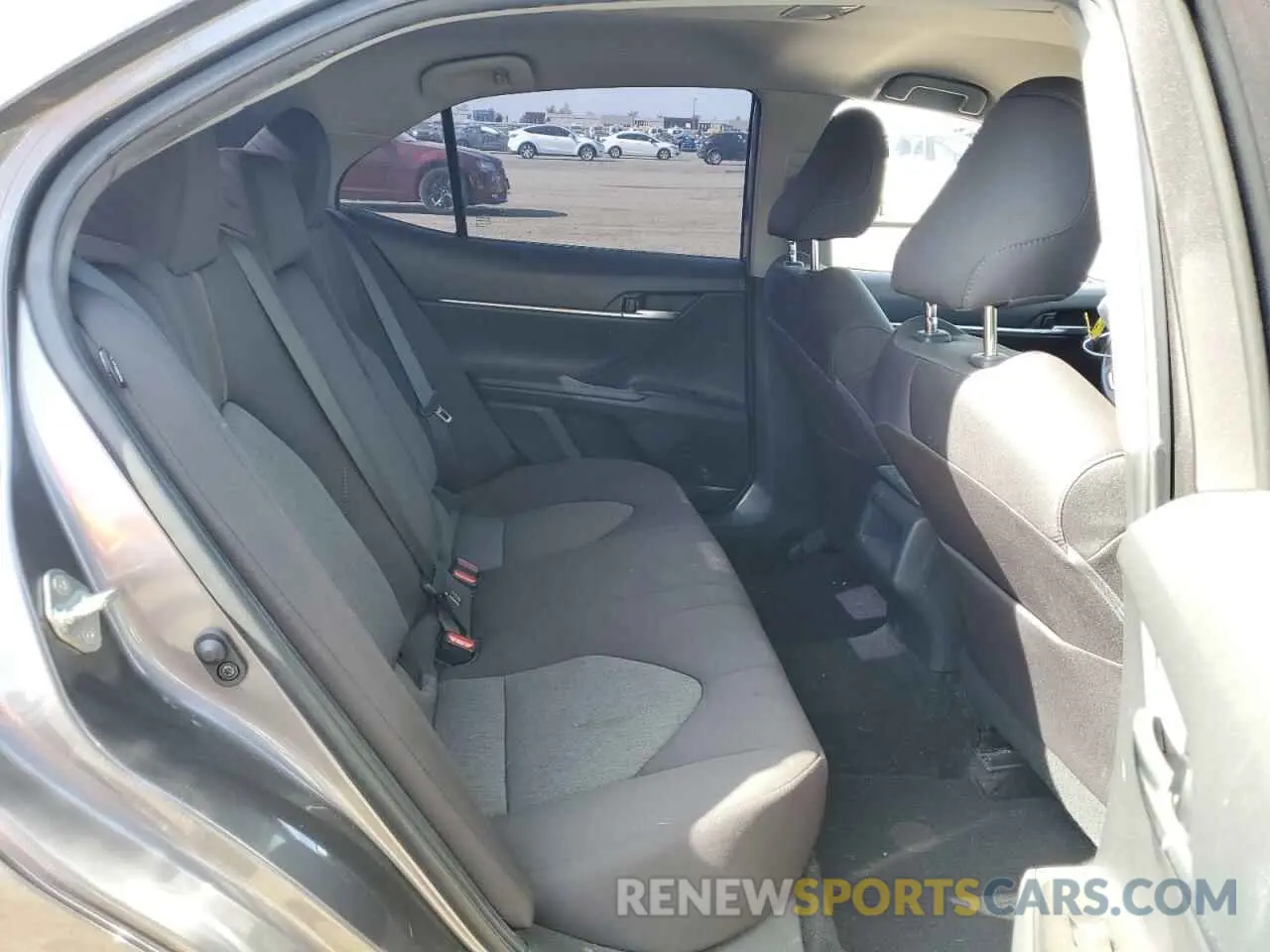 10 fotografías del automóvil dañado 4T1B11HK4KU252195 TOYOTA CAMRY 2019