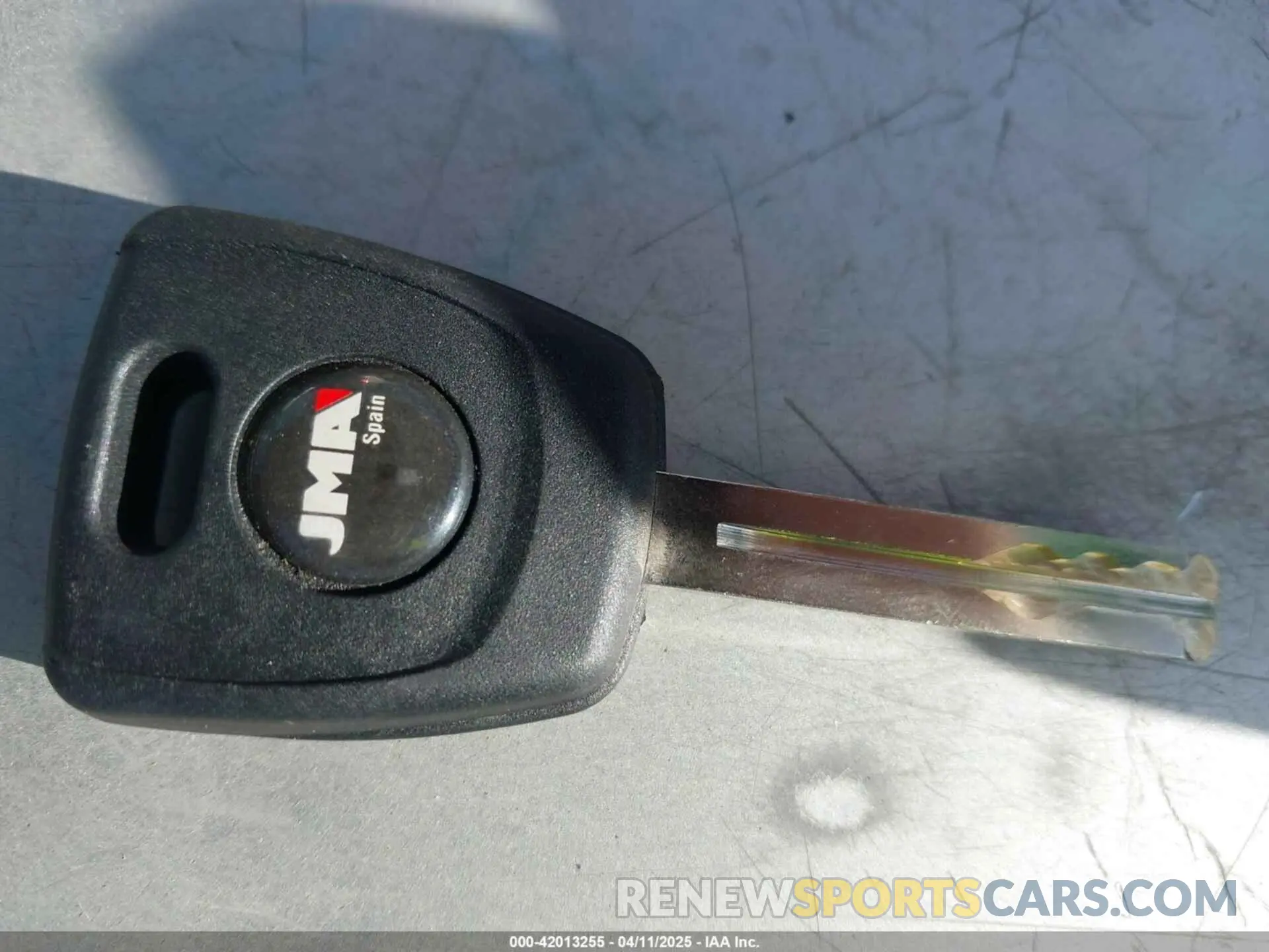 11 fotografías del automóvil dañado 4T1B11HK4KU254853 TOYOTA CAMRY 2019