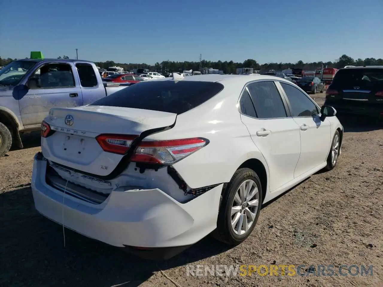 4 fotografías del automóvil dañado 4T1B11HK4KU255324 TOYOTA CAMRY 2019