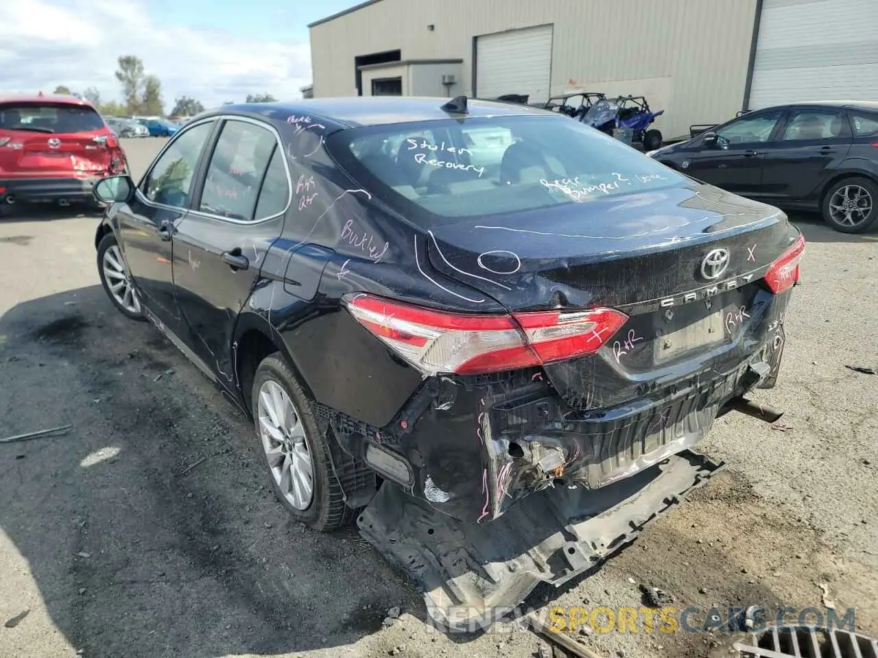 3 fotografías del automóvil dañado 4T1B11HK4KU256828 TOYOTA CAMRY 2019